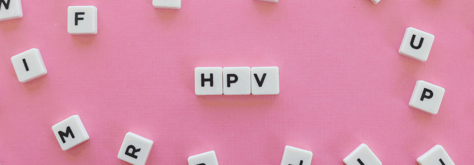 Analkarzinome entstehen meist aufgrund einer persistierenden Infektion mit Hochrisiko-Typen des humanen Papillomvirus (HPV).