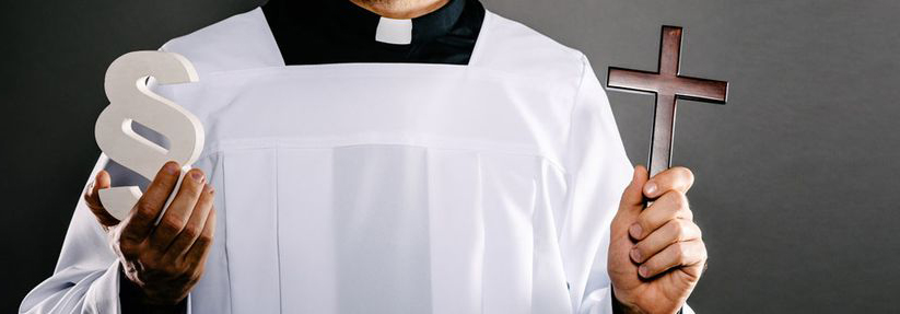 Laut Akten sind 4,4 % der Priester des sexuellen Missbrauchs von Kindern beschuldigt.