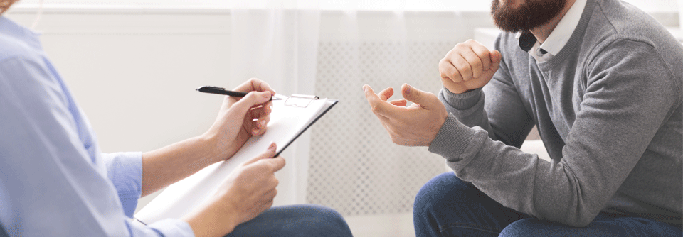 Depressionen: Psychotherapie langfristig eine gute Alternative zur Dauermedikation Eine psychologische Begleittherapie könnte depressiven Patienten die Belastung der Dauermedikation ersparen.