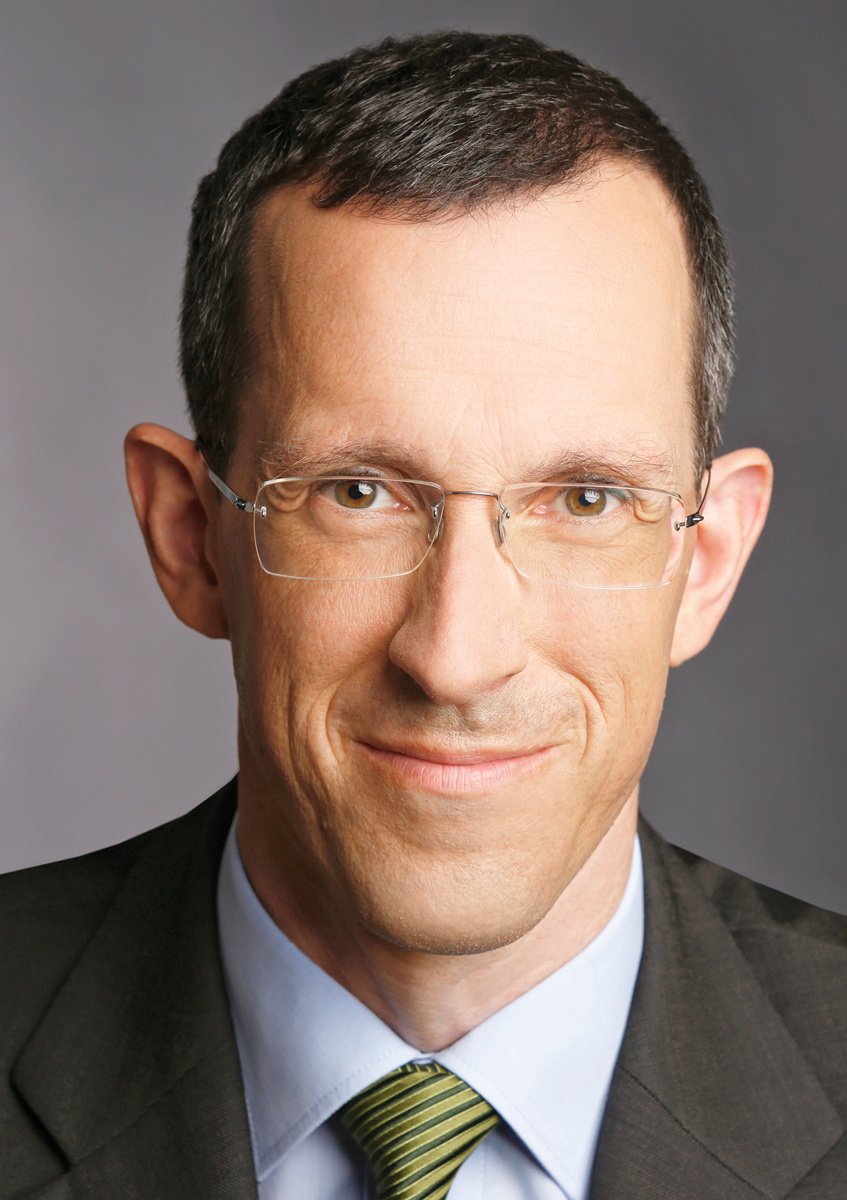 RA Dr. Florian Hölzel, Fachanwalt für Medizinrecht Wiesbaden