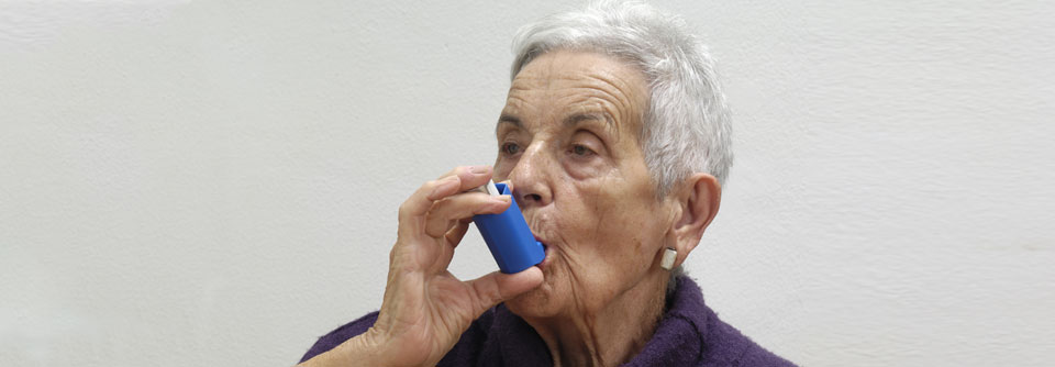 Viel zu wenige Senioren mit COPD erhalten die inhalative Therapie, die sie eigentlich brauchen.