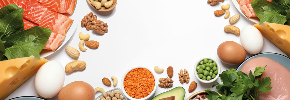Rheuma-Diäten – worauf es bei der Ernährung ankommt
Einige Lebensmittel wirken antiinflammatorisch und können daher auch bei Rheumapatienten für Linderung sorgen.
