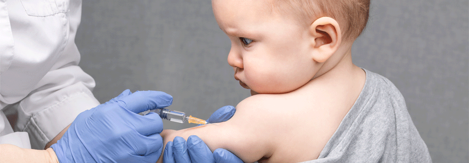 Die Vierkomponenten-Vakzine ist ab einem Alter von zwei Monaten zugelassen zur aktiven Immunisierung gegen Meningokokken B.