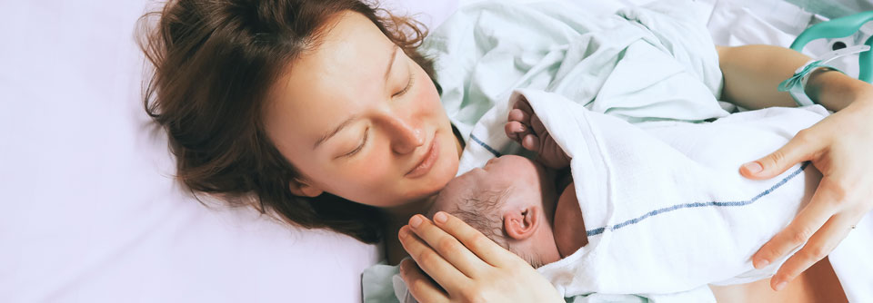 Nach der Geburt ist vor der Reduktion der Risiken durch Schwangerschaftskomplikationen.
