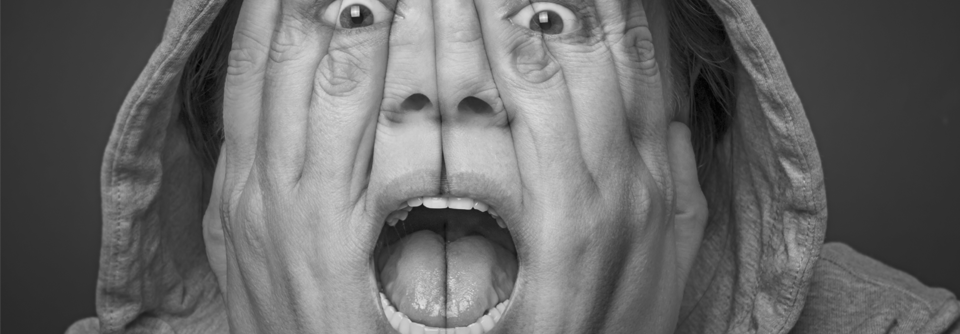 Unter welchen Voraussetzungen dürfen ärztliche Zwangseinweisungen erfolgen?
Der Zwangseinweisung wegen drohender Eigen- oder Fremdgefährdung mit psychischen Ursachen sind mit Artikel 2 des Grundgesetzes hohe Hürden gesetzt.