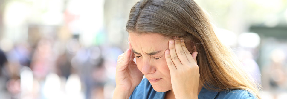 Die Schmerzen sind kaum auszuhalten. Daher ist schon allein die Angst vor der nächsten Attacke ein enormer Stressfaktor. (Agenturfoto)