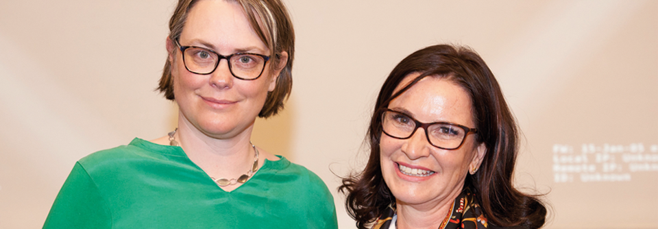Wahlsiegerinnen: Prof. Dr. ­Nicola Buhlinger-Göpfarth (r.) und Dr. Su­sanne Bublitz (l.).