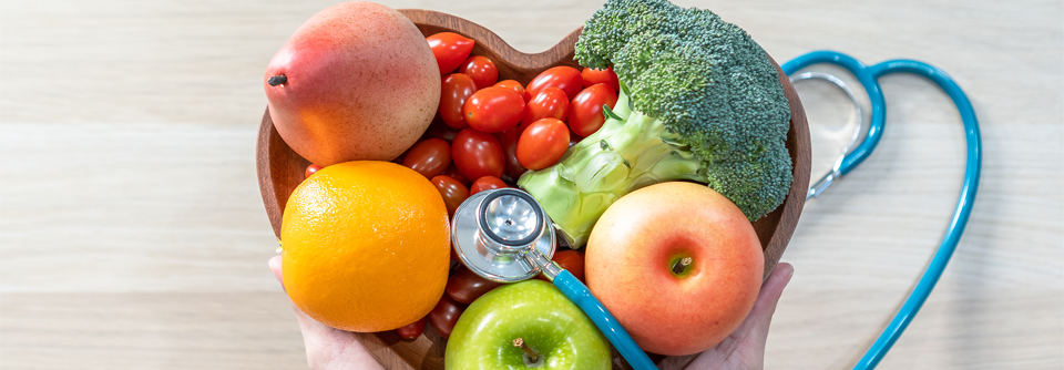 Es ist dennoch wichtig für die Gesundheit, sich ausgewogen zu ernähren, um anderen Krankheiten wie Adipositas und Krebs vorzubeugen. 