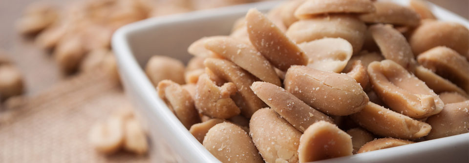 Erdnussallergie: Neue EBM-Ziffern für Hyposensibilisierung Für die orale Hyposensibilisierung von Kindern und Jugendlichen mit Erdnussallergie gibt es ab dem 1. Juli zwei neue Ziffern im EBM.
