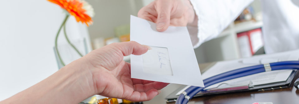 Je nachdem auf welchem Wege der Arztbrief übermittelt wird, gibt es einige Besonderheiten.