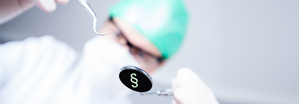 Patientenstamm verkaufen verstößt gegen die Berufsordnung Der Vertrag zur Übergabe das Patientenstamms der Zahnärztin wurde als rechtswidrig erklärt.