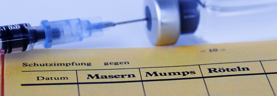 Zwei Impfungen gegen Masern sind für Ärzte und MFA Pflicht.