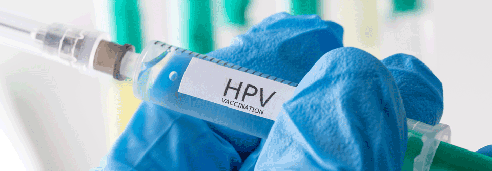 Eine prophylaktische HPV-Impfung zum Zeitpunkt des lokalen Eingriffs einer zervikalen Neoplasie, könnte das Rezidivrisiko bei Frauen reduzieren. 

