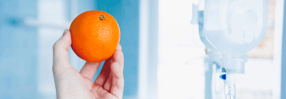 Melanom: Überlebenschancen durch Vitamin C steigern Es besteht die Möglichkeit, dass die Kombination einer Hochdosis Vitamin C und einer onkologischen Behandlung einen Vorteil in der Melanomtherapie bringen kann.