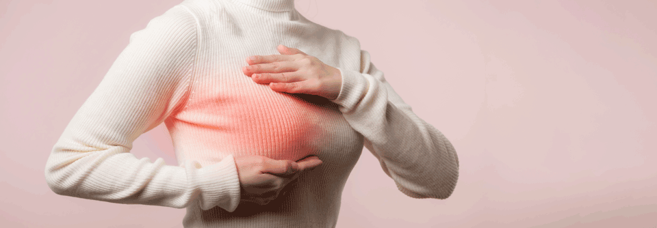 Eine Studie weist darauf hin, dass eine Bestrahlung das Risiko für Lokalrezidive in bestimmten Fällen der Brustkrebs Patient:innen senken kann.