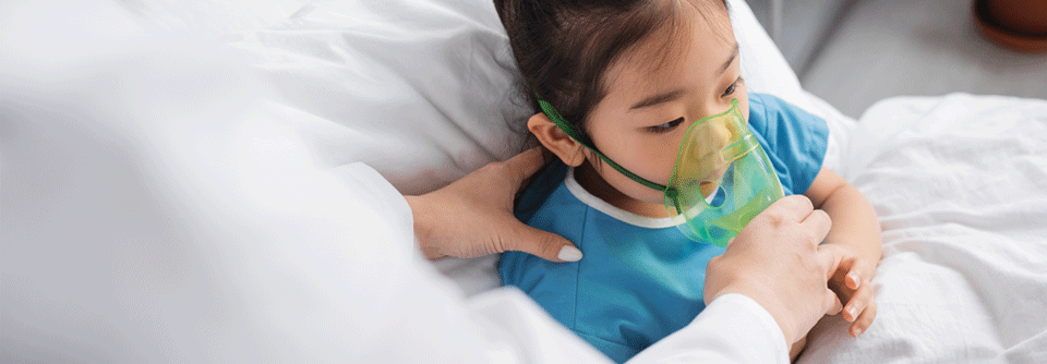 Untere Atemwegsinfektionen im Kindesalter sind mit einem erhöhten Risiko für Asthma und Lungenfunktionseinschränkungen assoziiert.
