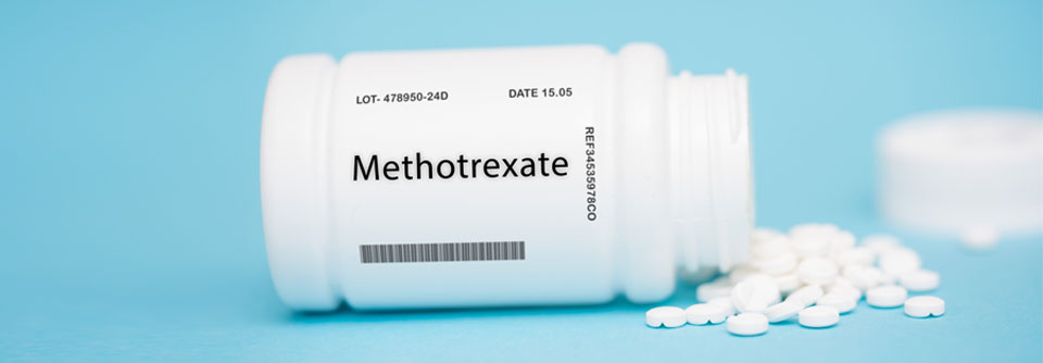 Eine ICI-IA sollte anstelle von ­Biologika mit Methotrexat (MTX) behandelt werden.