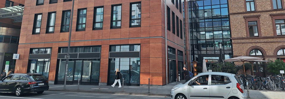 Post-COVID-Ambulanzen sollen Hausärzte bei der Versorgung Betroffener entlasten Die Post-COVID-Ambulanz in Mainz ist in einem großen Ärztehaus untergebracht.