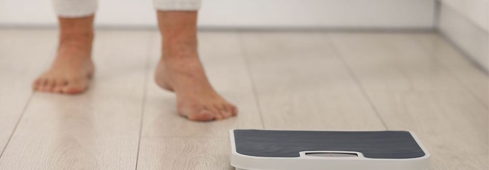 Wechseljahre: Keine Angst vor Gewichtszunahme unter Hormonen Mit den richtigen Tricks muss Frau in den Wechseljahren keine Angst vor einer Gewichtszunahme haben.