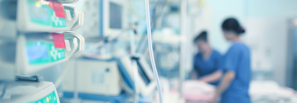 Die Behandlung auf der Intensivstation hinterlässt Spuren Ärzt:innen fordern PICS-Ambulanzen, um Folgen einer Intensivtherapie adäquat zu behandeln.