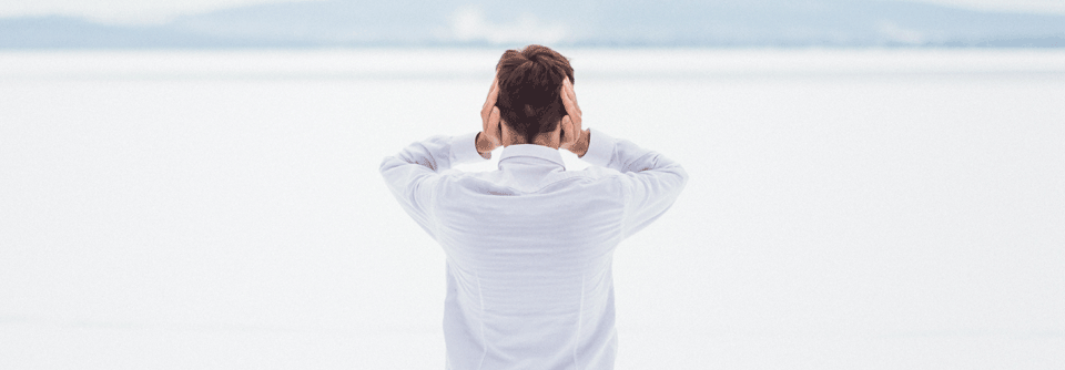 Betroffene geben häufig an, dass ihr Tinnitus erstmals in einer Zeit erhöhter psychischer Belastung auftrat.