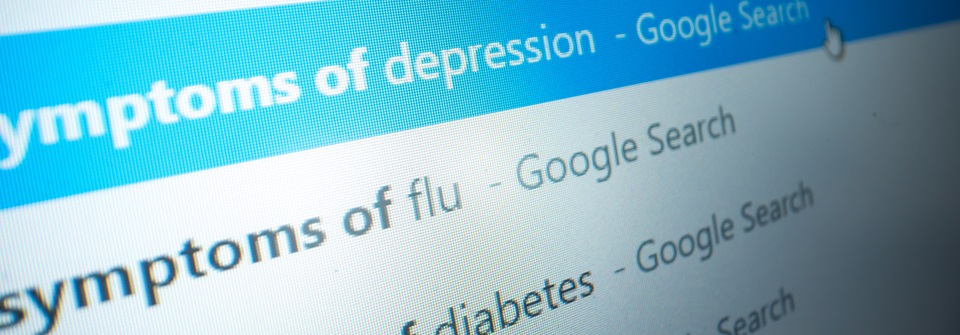 Bitkom-Umfrage: Symptome googeln immer beliebter Im Jahr 2021 haben laut Angaben des Digitalverbands 56 % der Befragten bestätigt, Symptome vorab zu recherchieren.