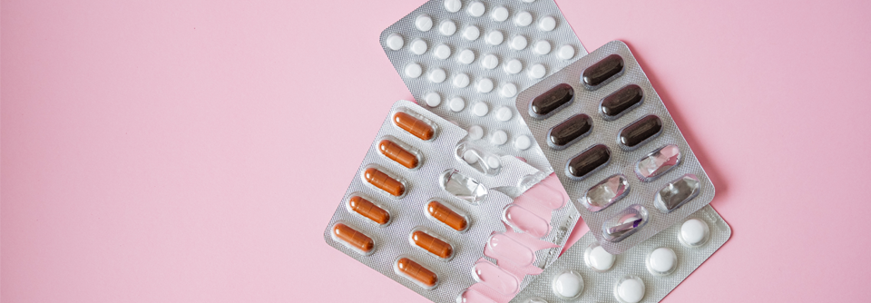 Polypille bei Hypertonie und KHK: bald Standardlösung oder teurer Fehlgriff? Eine der größten Studien aus Indien und Europa zeigt eine verbesserte Adhärenz bei Verordnung einer Polypille mit ASS, Statin und zwei Antihypertensiva als bei konventioneller Medikation.