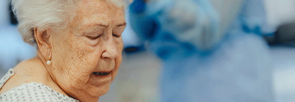 Andere Biologie, andere Ziele und höhere Risiken erschweren die Wahl der Brustkrebstherapie im Alter Ältere Erkrankte tolerieren intensive Therapien oft schlechter.