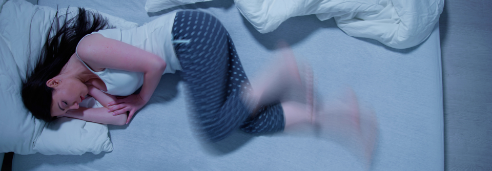 Das Restless-Legs-Syndrom (RLS) führt häufig zu nächtlicher Übererregung des vegetativen Nervensystems – Schlafunterbrechungen sind die Folge. 