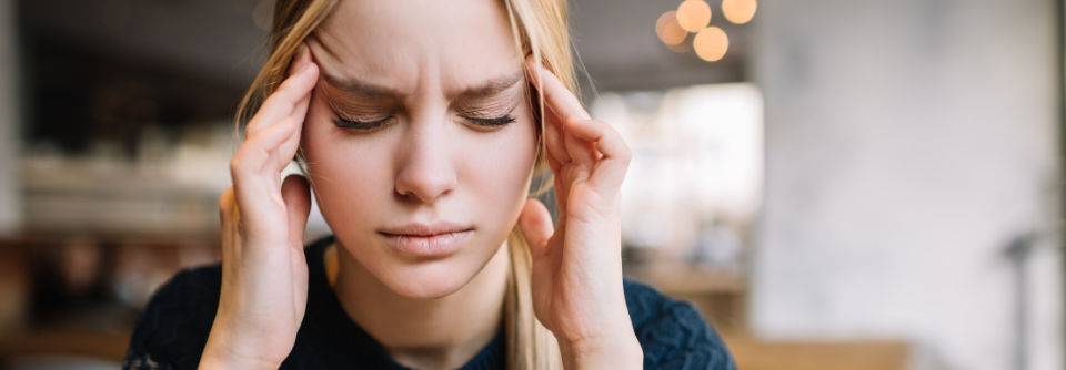 Migränetherapie: Wo punkten die Anti-CGRP-Substanzen in der Therapie? Spezifisch entwickelte Medikamente wie Gepante und Antikörper ermöglichen mittlerweile in der Migränetherapie ein zielgerichtetes Vorgehen. Wodurch zeichnen sich die modernen Wirkstoffe aus und worauf darf man in Zukunft hoffen?