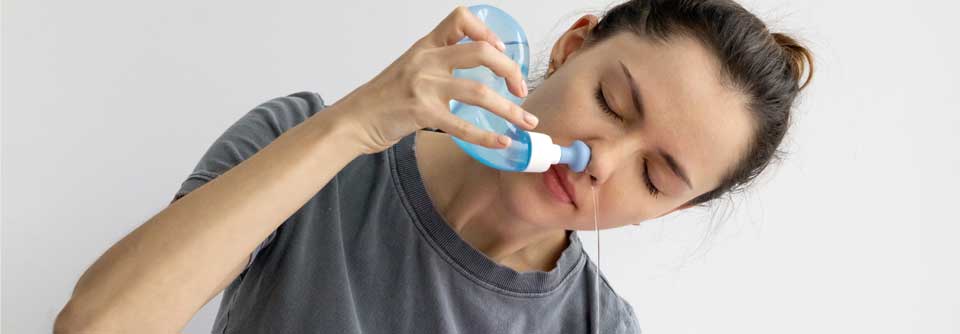 Nasendusche: Die hygienischen Vorgaben sollte man einhalten.