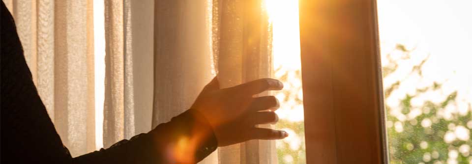 Kann eine Lichttherapie Parkinson-Patienten helfen, eine bessere Schlafqualität zu erreichen? Dieser Frage ging eine Studie nach.