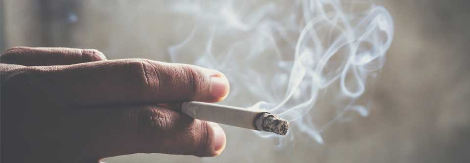 Das erhöhte Risiko zeigte sich bei Männern und Frauen und bei allen tabakassoziierten Todesursachen.