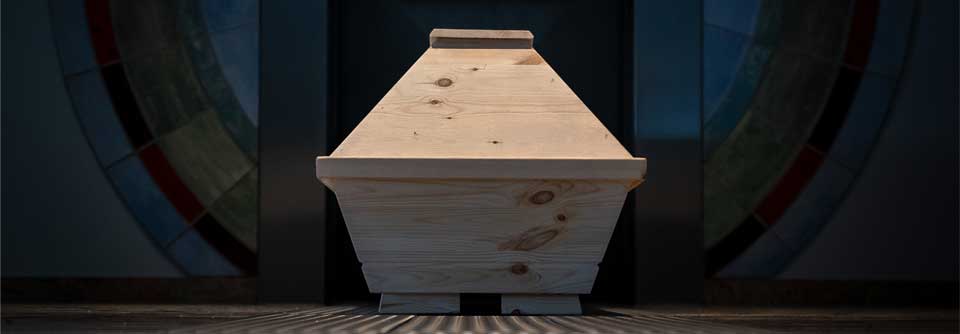 In Deutschland werden nach Einschätzung des Rechtsmediziners Wolfgang Huckenbeck pro Jahr mindestens zehn Scheintote beerdigt.