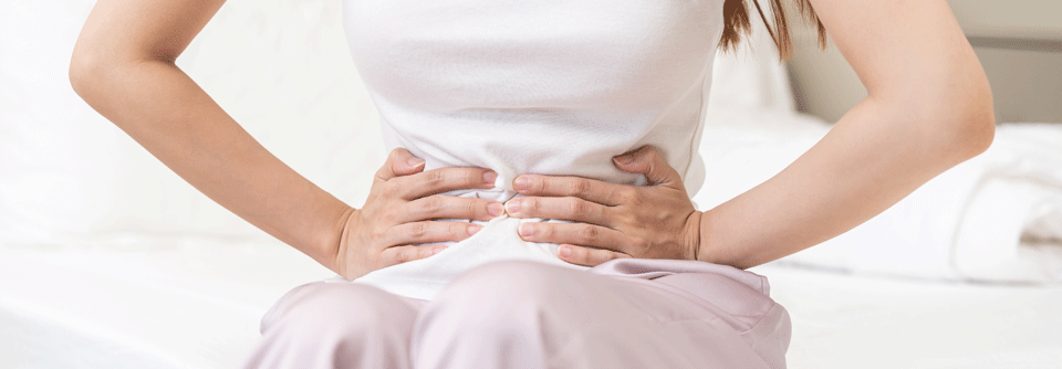 Starke Schmerzen während der Periode gehören für viele Mädchen zum Alltag und werden häufig als normal hingenommen.