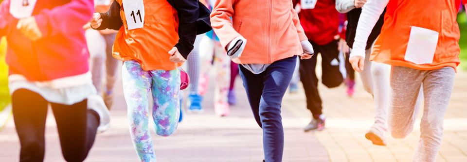 Über 80 % der Kinder erreichen laut DKV-Report die tägliche WHO-Empfehlung von einer Stunde körperlicher Aktivität nicht.