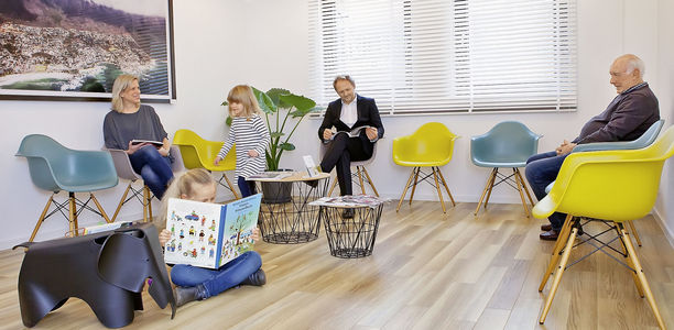 Vom Kantinen-Flair zur Lounge : Warten, bis der Arzt kommt