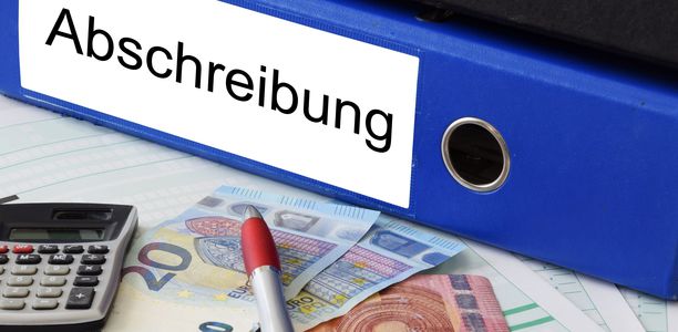 Dr. Langs Finanztipps: Kann ich die erworbene Vertragsarztzulassung steuerlich absetzen?