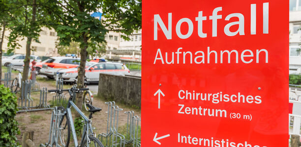 Notfallambulanzen unter Druck: Das Vertrauen in den Hausarzt muss gestärkt werden