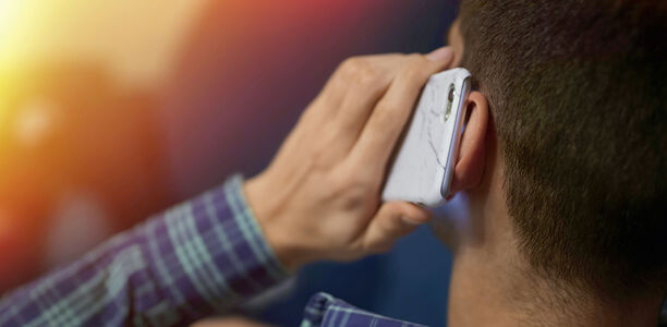 Science: Macht das Handy Hirntumore? Gibt es eine Korrelation zwischen elektromagnetischen Feldern und Gliom-Erkrankungen? Das hat die MOBI-Kids-Studie untersucht.