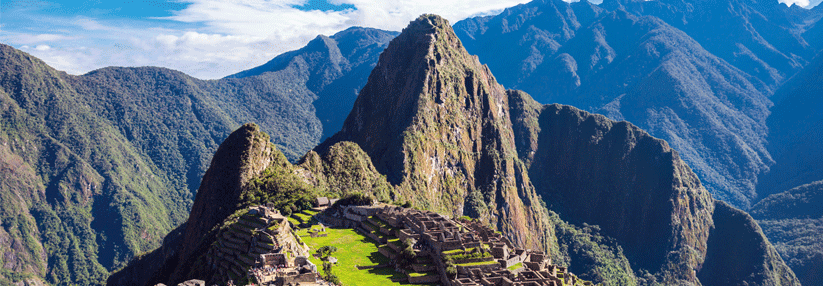 Die Ruinenstadt Machu Picchu liegt auf 2430 Metern Höhe.