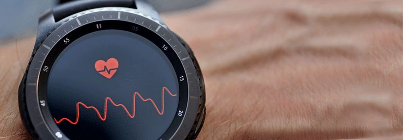 Das Programm auf der Smartwatch erfasst den Puls fast genauso gut wie ein EKG.