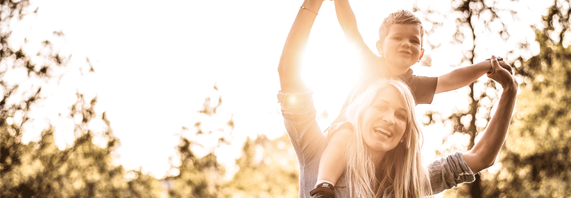 Braucht mein Kind zusätzlich Vitamin D? Die effektivste Methode: In kurzer Hose und T-Shirt 30 Minuten lang rausgehen.