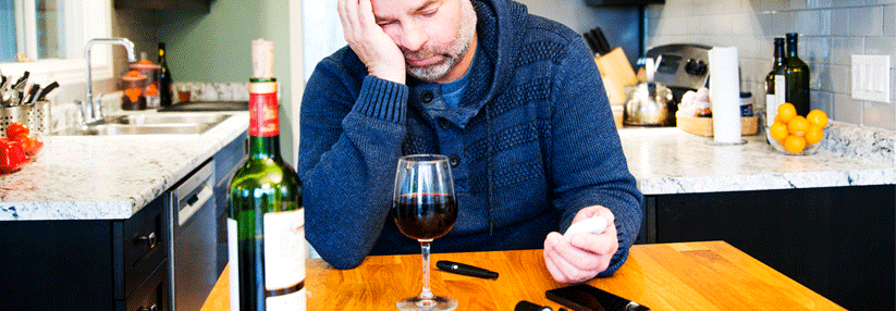 Alkohol dämpft die Wirkung von Glukagon, trotzdem wirkt es bei alkoholinduzierten Hypoglykämien.