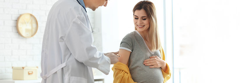 Rundumschutz: Die Grippeimpfung bei Schwangeren hat keinen negativen Einfluss auf deren Nachwuchs.