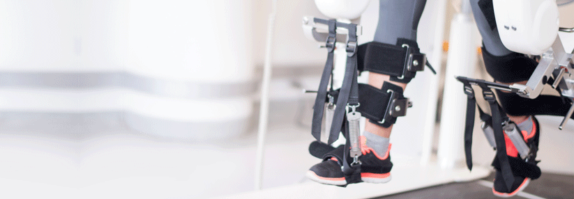 Die robotergestützte Therapie unterstützt das konventionelle Training von Patienten mit Gehbehinderungen.