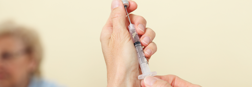 Bei der Grippeimpfung gilt weiterhin: ältere und chronisch kranke Patienten zuerst.