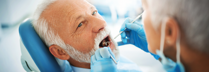 Bei Parodontitis sollten Zahnärzte an Diabetes denken und den Patienten ggf. überweisen.