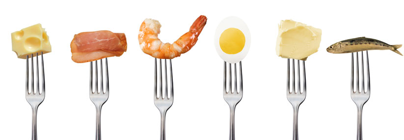 Senioren sollten täglich 1 g/kgKG Proteine über alle Tagesmahlzeiten verteilt aufnehmen.