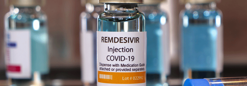Zahlreiche Studien untersuchen die Effekte von antiviralen und anti­inflammatorischen Wirkstoffen bei schweren COVID-19-Verläufen.
